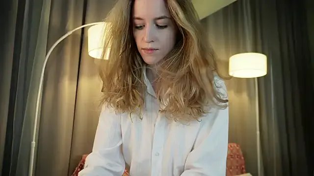 Private SoftDreamer on StripChat