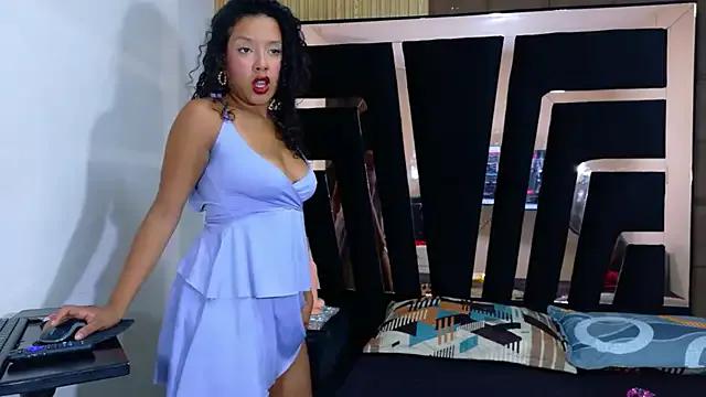 Freechat SolEvanss on StripChat