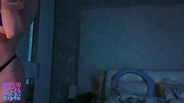 StripChat SoniaScott is Freechat SoniaScott — Ride my pillow like it's your dick