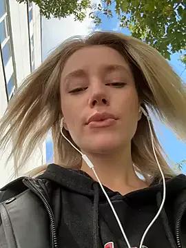 Freechat SSSATIVA_model on StripChat