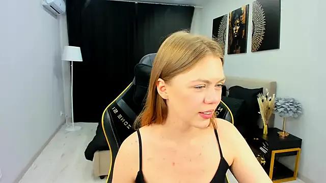 Freechat Strawberrye on StripChat