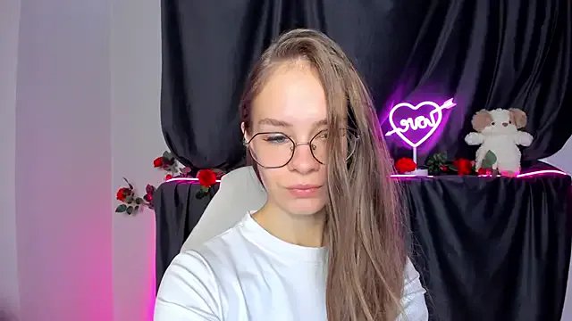 Sunbeam69 on StripChat