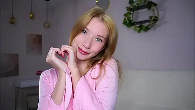 Freechat SunnivaCovil on StripChat