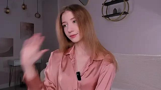 Freechat SunnivaCovil on StripChat