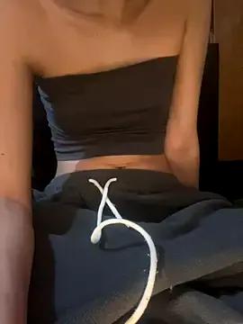 sunnset24 on StripChat 