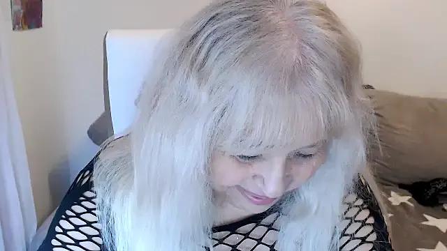 Freechat SusiLifeXXX on StripChat