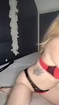 Sweet-SpicyOff on StripChat