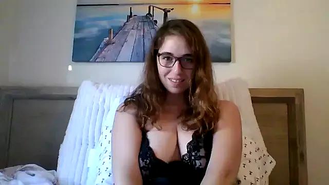 sweetsocalgirl on StripChat