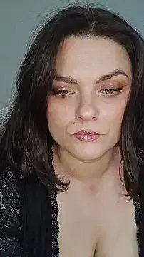 Freechat sweetychloelle on StripChat