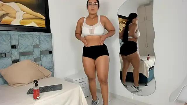 tamara_lovv on StripChat 