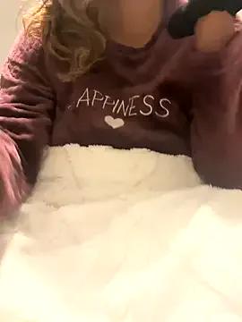 TEMPTING-TAMMY on StripChat