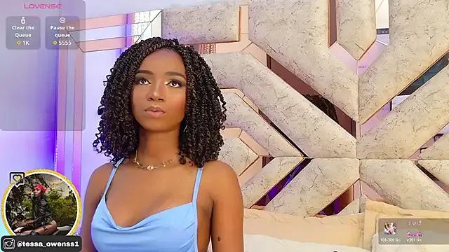 StripChat Tessa_Owenss is Private Tessa_Owenss — Show me ur sexy dress