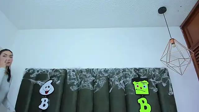 Freechat ThailyCherry on StripChat