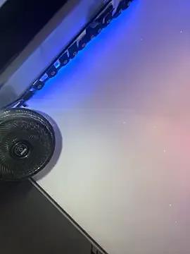 Freechat touchm_cockhard on StripChat