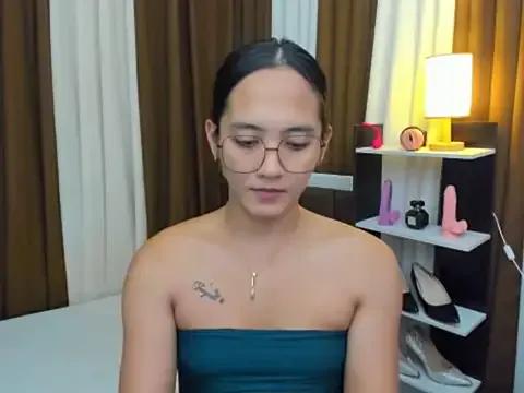 Freechat URHottestAngel on StripChat