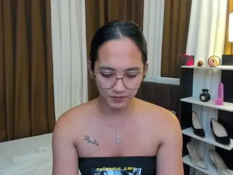 Freechat URHottestAngel on StripChat