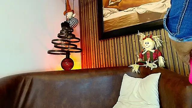 Freechat Valentinadiazz1 on StripChat