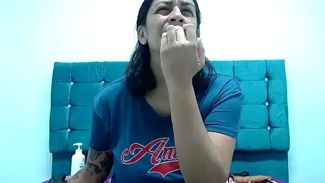 Freechat valentinaricothx on StripChat