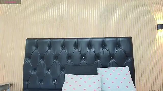 Veronica_Tits on StripChat