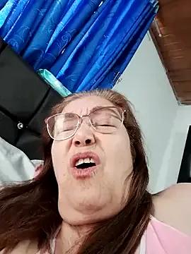 Freechat Vicky_Rosse on StripChat