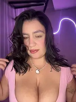 Freechat victoria_amatista_ on StripChat