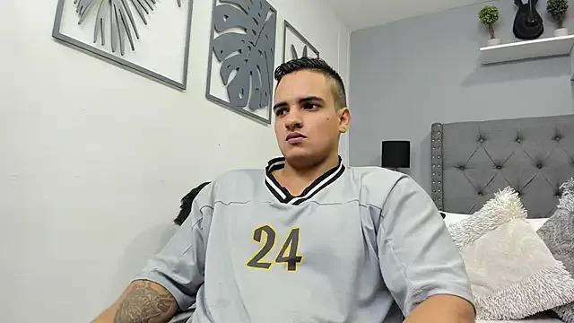 StripChat violeta_and_maxx is Freechat violeta_and_maxx — blowjob