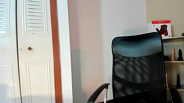 Freechat Violetta_0 on StripChat