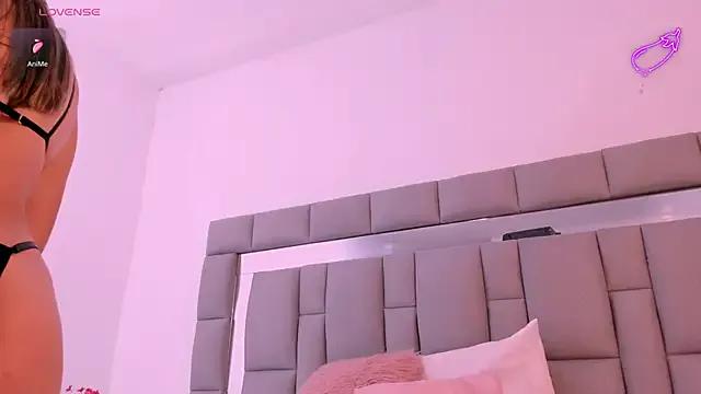 vivianne_scott on StripChat 