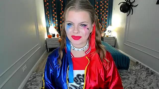 Freechat WildeDesiree on StripChat