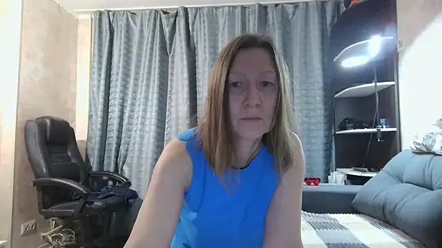 Freechat WindChristy on StripChat