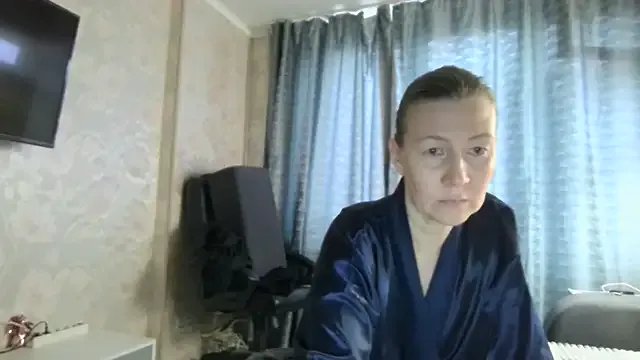 Freechat WindChristy on StripChat