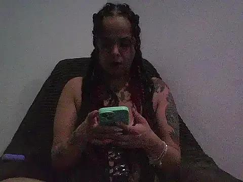 Freechat WitchQueen7 on StripChat