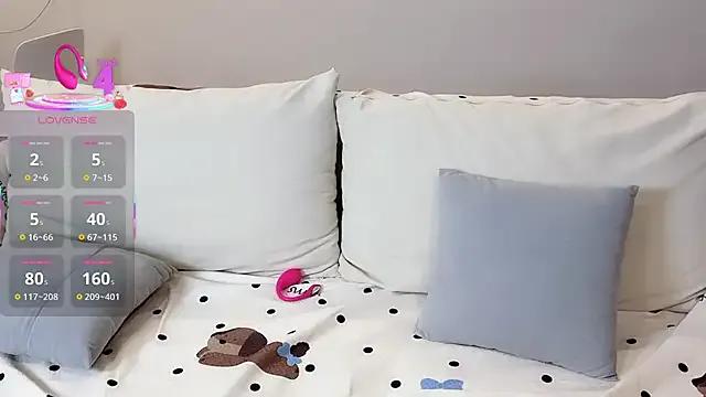 Freechat xiaotanbaby on StripChat