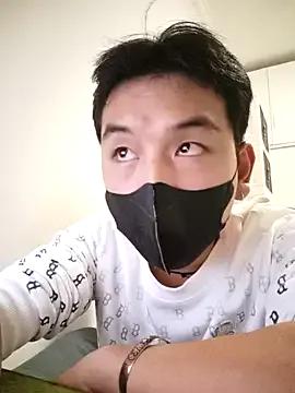 Group xqcbb_10 on StripChat