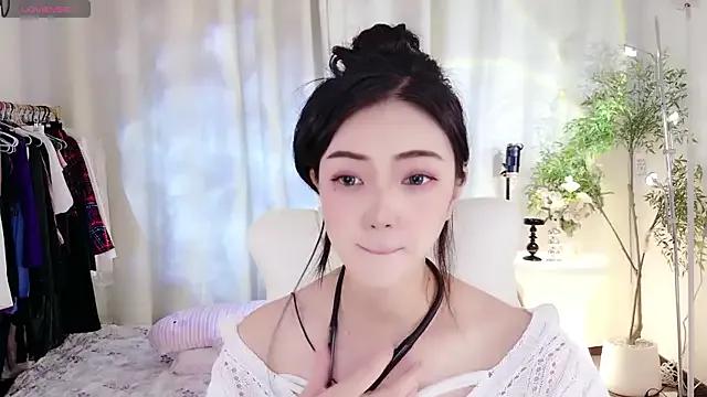 Freechat yangyang-777 on StripChat