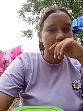 Freechat young_dairy01 on StripChat