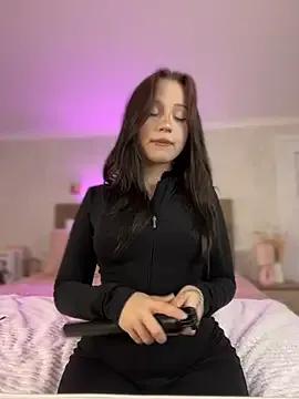 Freechat YourLittleDevil on StripChat