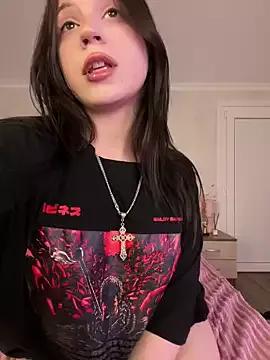 Freechat YourLittleDevil on StripChat