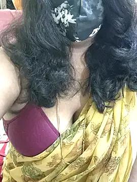 StripChat Yoursriya25 is Freechat Yoursriya25 — Boobs suck with chocolate