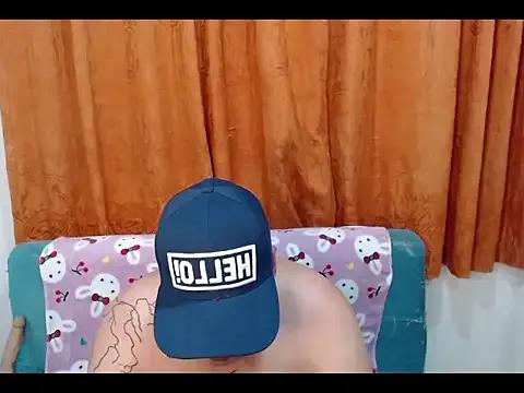 Yulian_bigclit7 on StripChat