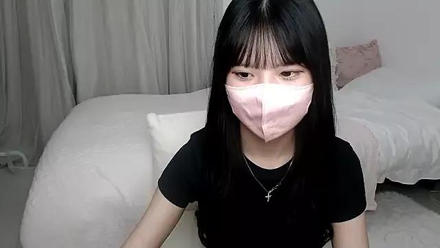 Group yuna_rin on StripChat