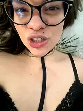 StripChat Zyrella is Freechat Zyrella — Fisting na bct + Plug anal G
